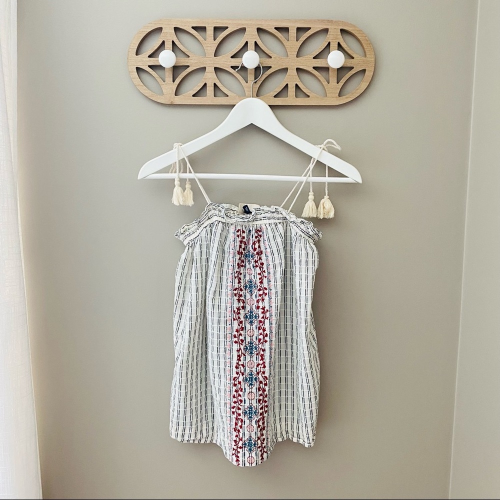 Universal Thread Embroidered Tank Top Sz Small